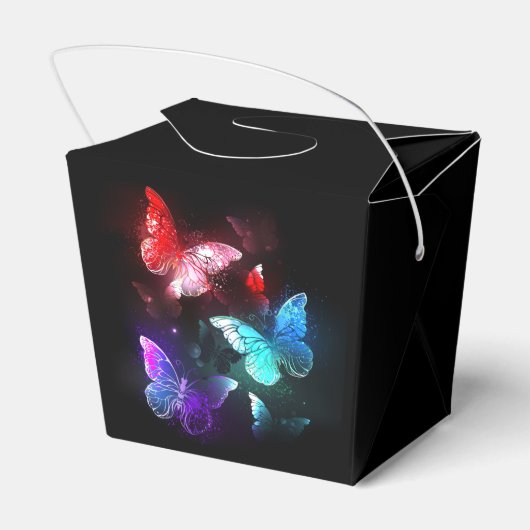 Drie golvende Butterflies op nachtachtergrond Bedankdoosjes (Achterkant)