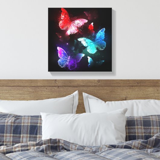 Drie golvende Butterflies op nachtachtergrond Canvas Afdruk (Insitu (Slaapkamer))