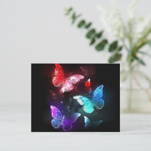 Drie golvende Butterflies op nachtachtergrond Kaart (Staand voorkant)