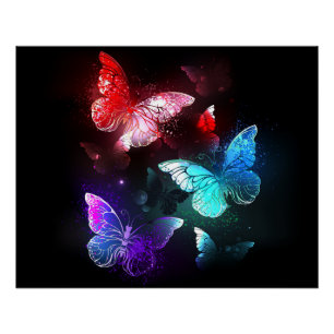 Drie golvende Butterflies op nachtachtergrond Perfect Poster