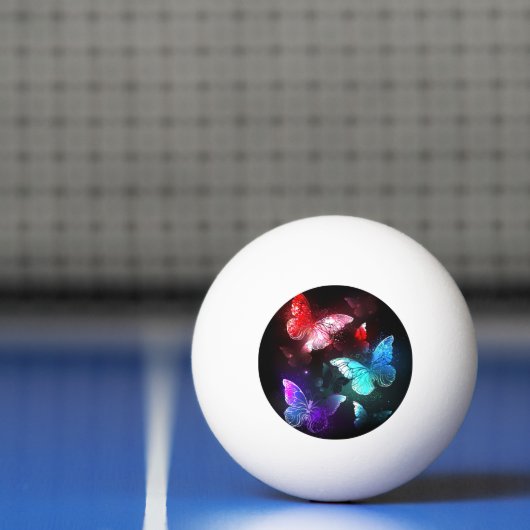 Drie golvende Butterflies op nachtachtergrond Pingpongballen (Net)