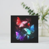 Drie golvende Butterflies op nachtachtergrond Programma (Staand voorkant)