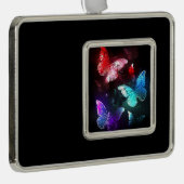 Drie golvende Butterflies op nachtachtergrond Verzilverd Kader Ornament (Rechts)