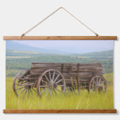 Drie  historische wagons in een grap hangend wandkleed (Voorkant 2)