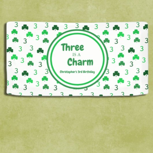 Drie is een charme St Patrick's Day 3e verjaardag Spandoek