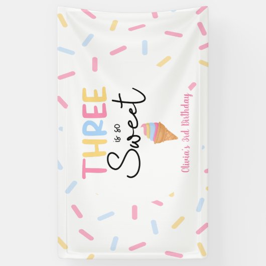 Drie is zo lief ijs 3e verjaardagsfeest spandoek (Verticaal)