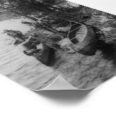 Drie jagers met kano's op de kust poster (Hoek)