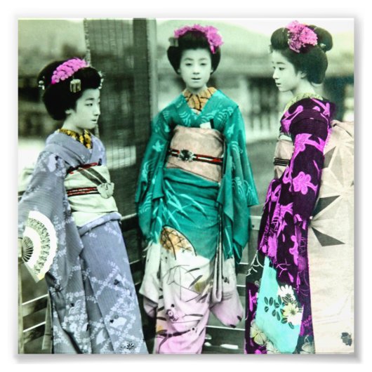  Drie Jonge Geisha in het Oude Japan Foto Afdruk (Voorkant)