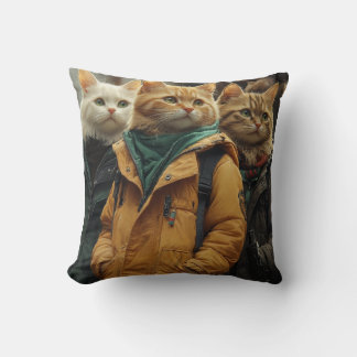Drie katten in jassen - Digitale kunst Kussen