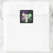 Drie Kinderen in Halloween Costume Vierkante Sticker (Tas)
