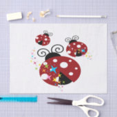 Drie rode en zwarte ladybug met sterren tissuepapier (Craft)