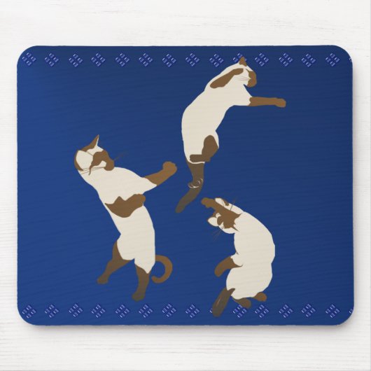 Drie Siamese katten in Play Mousepad Muismat (Voorkant)