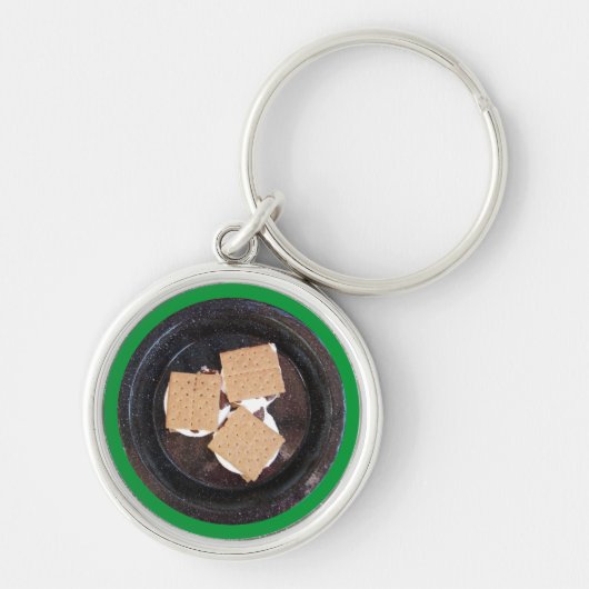 Drie S'mores op een Camp Bord Sleutelhanger (Voorkant)