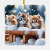 Drie Tabby katten spelen in de sneeuw Keramisch Ornament (Voorkant)