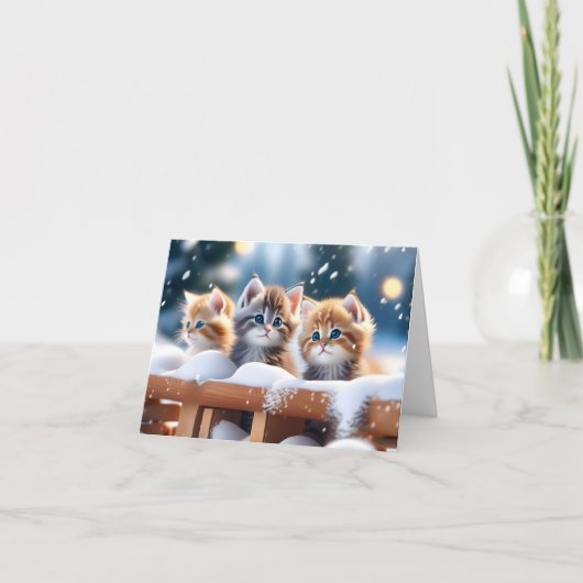Drie Tabby Katten Spelen in Sneeuw Blank Kerstmis Kaart (Voorkant)