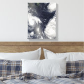 Drie verschillende tyfoons canvas afdruk (Insitu (Slaapkamer))