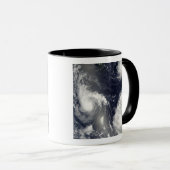 Drie verschillende tyfoons mok (Voorkant rechts)