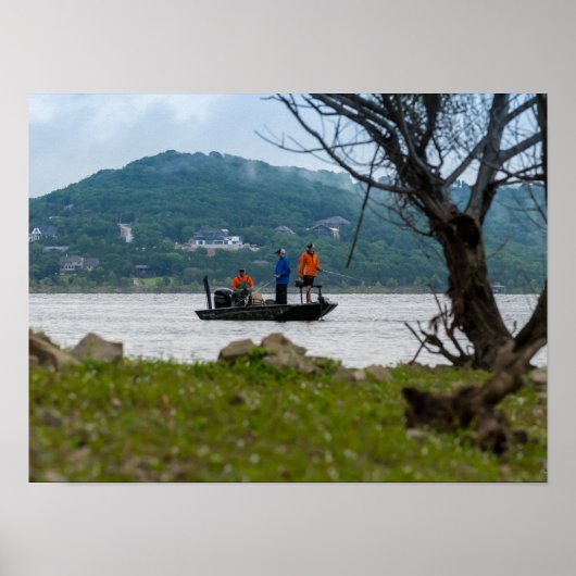 Drie vissers op tafel poster (Voorkant)
