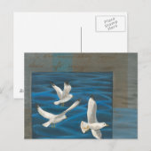 Drie witte zeegarren die over het water vliegen briefkaart (Voorkant / Achterkant)