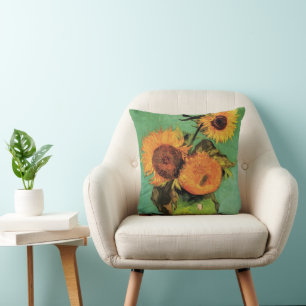 Drie zonnebloemen in een vaas door Vincent van Gog Kussen