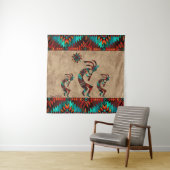 Drie Zuidwest Kokopelli Tapestry Wandkleed (In situ)