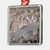 driedimensionaal uitzicht van het landschap metalen ornament (Links)