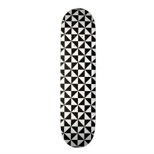 Driehoekspatroon zwart-wit skateboard