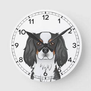 Driekleurige Cavalier King Charles Spaniel Hondenk Ronde Klok