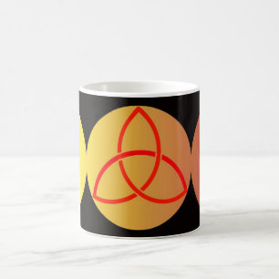 Drievoudige maan met Triquetra op zwarte achtergro Magische Mok