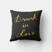Drink in Love Gold en Black Outdoor Pillow Buitenkussen (Achterkant)