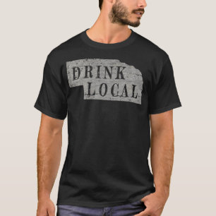  Drink lokaal ambachtelijk bier Nebraska T-shirt