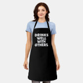 Drinken goed met anderen schort (Gedragen)