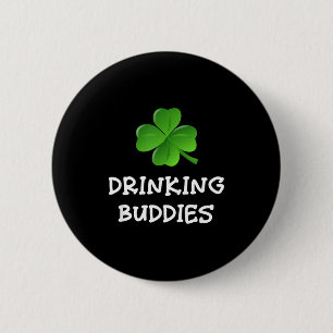 Drinkende vrienden St. Patrick's Day Bier Grappig  Ronde Button 5,7 Cm