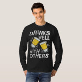Drinks Well With Others  Tequila Alcohol Drink T-shirt (Voorkant volledig)