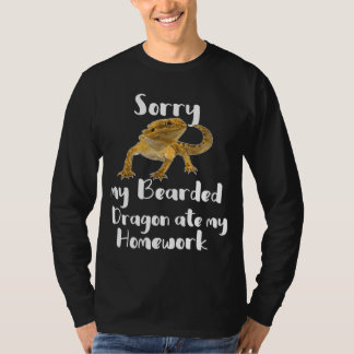 Droevig gebogen draak op mijn thuiswerk t-shirt
