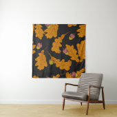 Droge eikenbladeren en eikels. met de hand getrokk wandkleed (In situ)