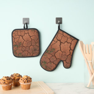 Droge, gebarsten grond ovenwant & pannenlap set