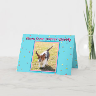Drôle Basset Hound de Pâques sur carte de Pâques