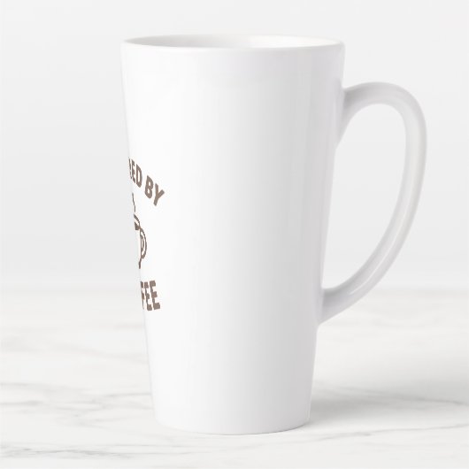 Drôle café Mug - Conception "Powered by Coffee" (Droite)