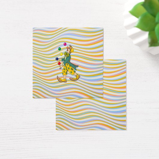 Drôle Clown Jouant Avec Des Boules Colorées (Bureau)