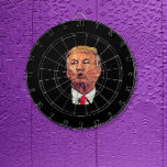 Drôle Donald Trump Cible de flechettes Pucker<br><div class="desc">Le casse-tête de marque de Trump est le bullseye de ce design amusant et patriotique.</div>