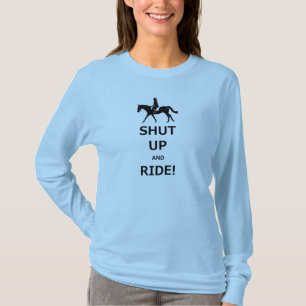 Drôle fermé et T-shirt de cheval de tour