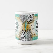 Drôle fille tourne sur la caféine Sarcasm Mug cade (Centre)