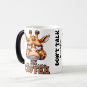 Drôle Giraffe Mug - 'Ne me parlez pas avant mon Mo (Devant gauche)
