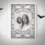 Drôle Gothique Halloween cuisine<br><div class="desc">Beaucoup ont mangé ici,  peu ont survécu ! Cette plaque photo personnalisée est l'accent parfait pour votre cuisine cet Halloween!</div>