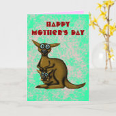 Drôle kangourou joyeux carte de jour de mère (Fleur jaune)