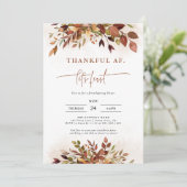 Drôle Thanksgiving Invitation Friendsgiving Dîner (Debout devant)