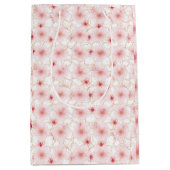 Dromerige bloemblaadjes medium cadeauzakje (Voorkant)