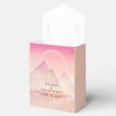 Dromerige Pastel Mountain Landscape Bruiloft Bedankdoosjes (Geopend)