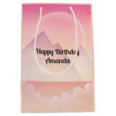 Dromerige Pastel Mountain Landschap Verjaardag Medium Cadeauzakje (Voorkant)